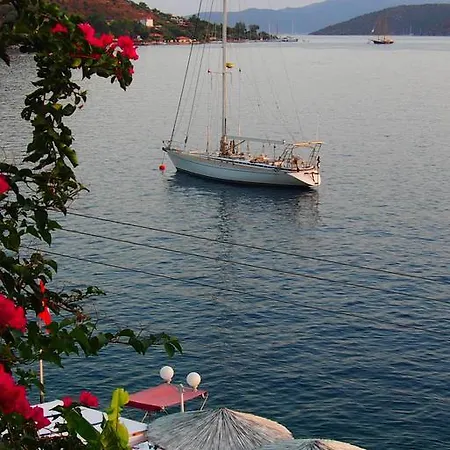 Pembe Yunus Hotel