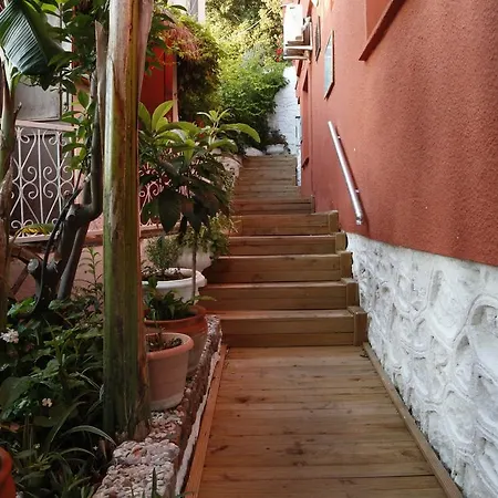 Hotel Pembe Yunus
