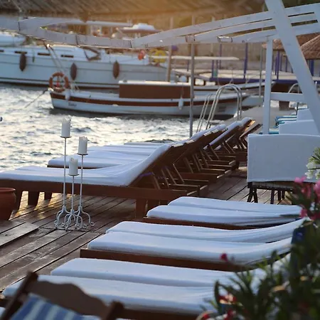 Pembe Yunus Hotel