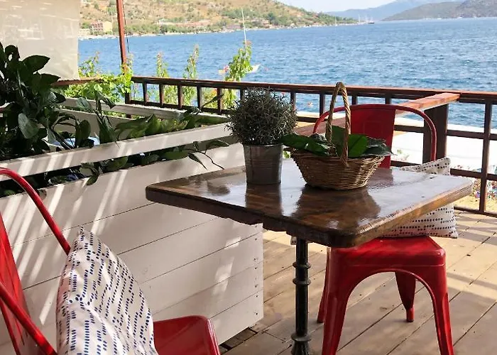 מלון Pembe Yunus *