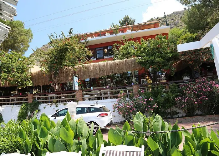 Pembe Yunus מלון בוזבורון