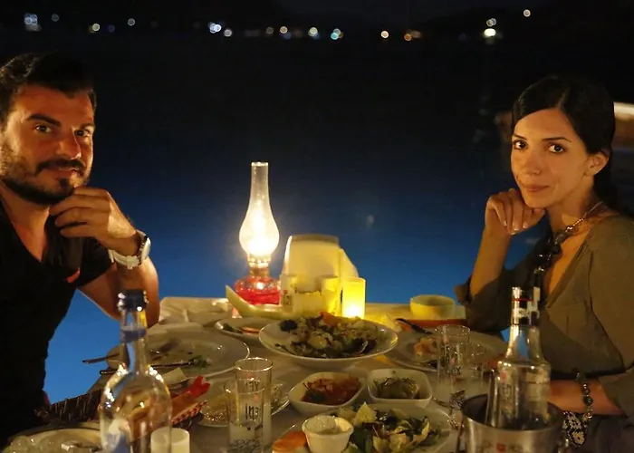 Pembe Yunus מלון בוזבורון